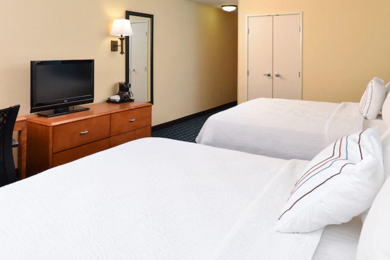 Fairfield Inn & Suites Bloomington Ngoại thất bức ảnh
