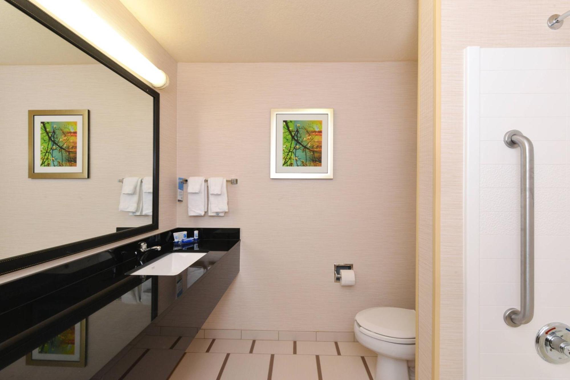 Fairfield Inn & Suites Bloomington Ngoại thất bức ảnh