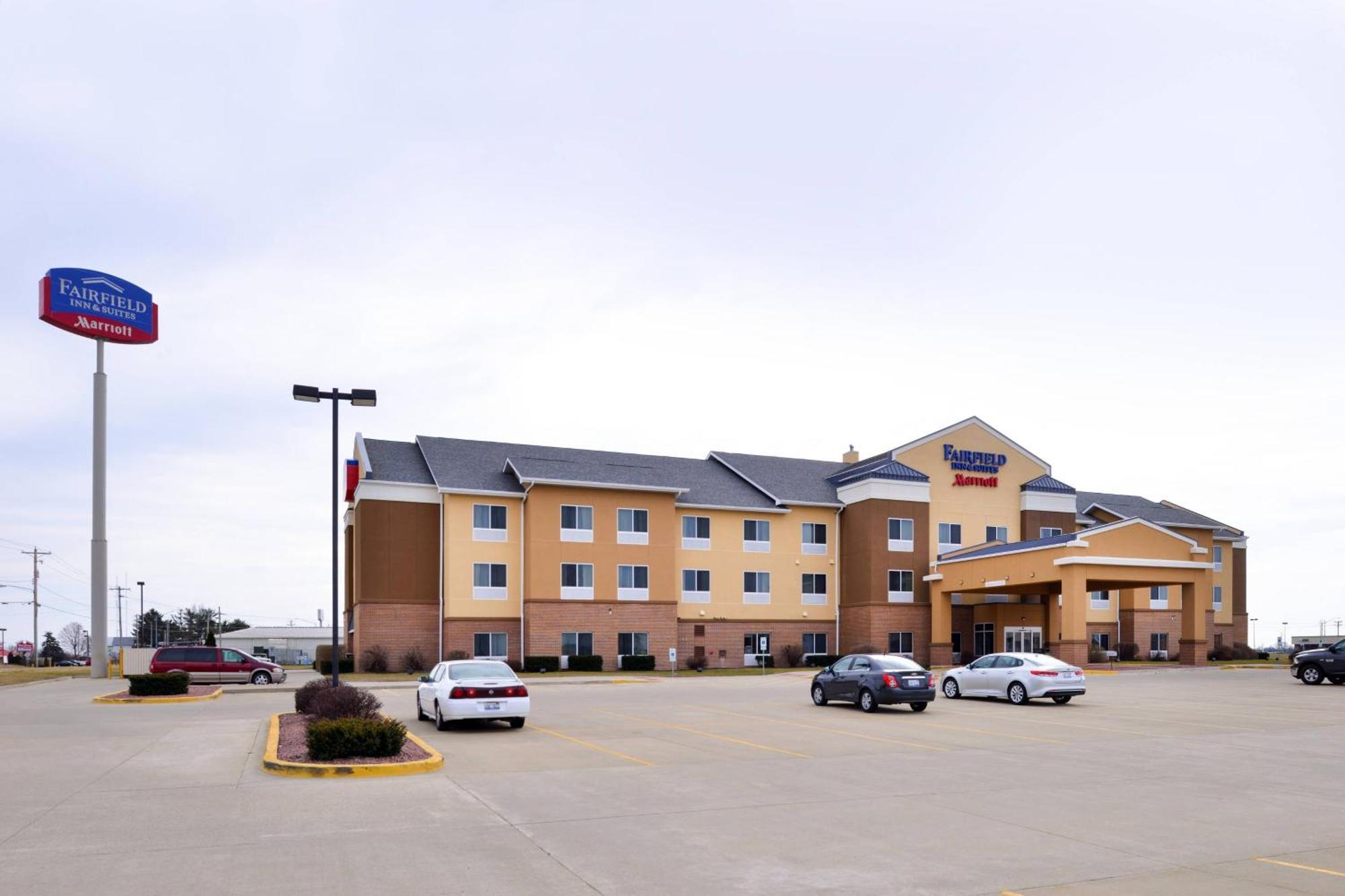 Fairfield Inn & Suites Bloomington Ngoại thất bức ảnh