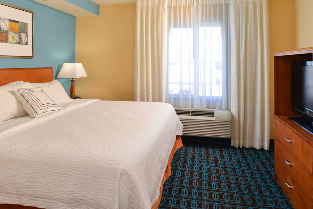 Fairfield Inn & Suites Bloomington Ngoại thất bức ảnh