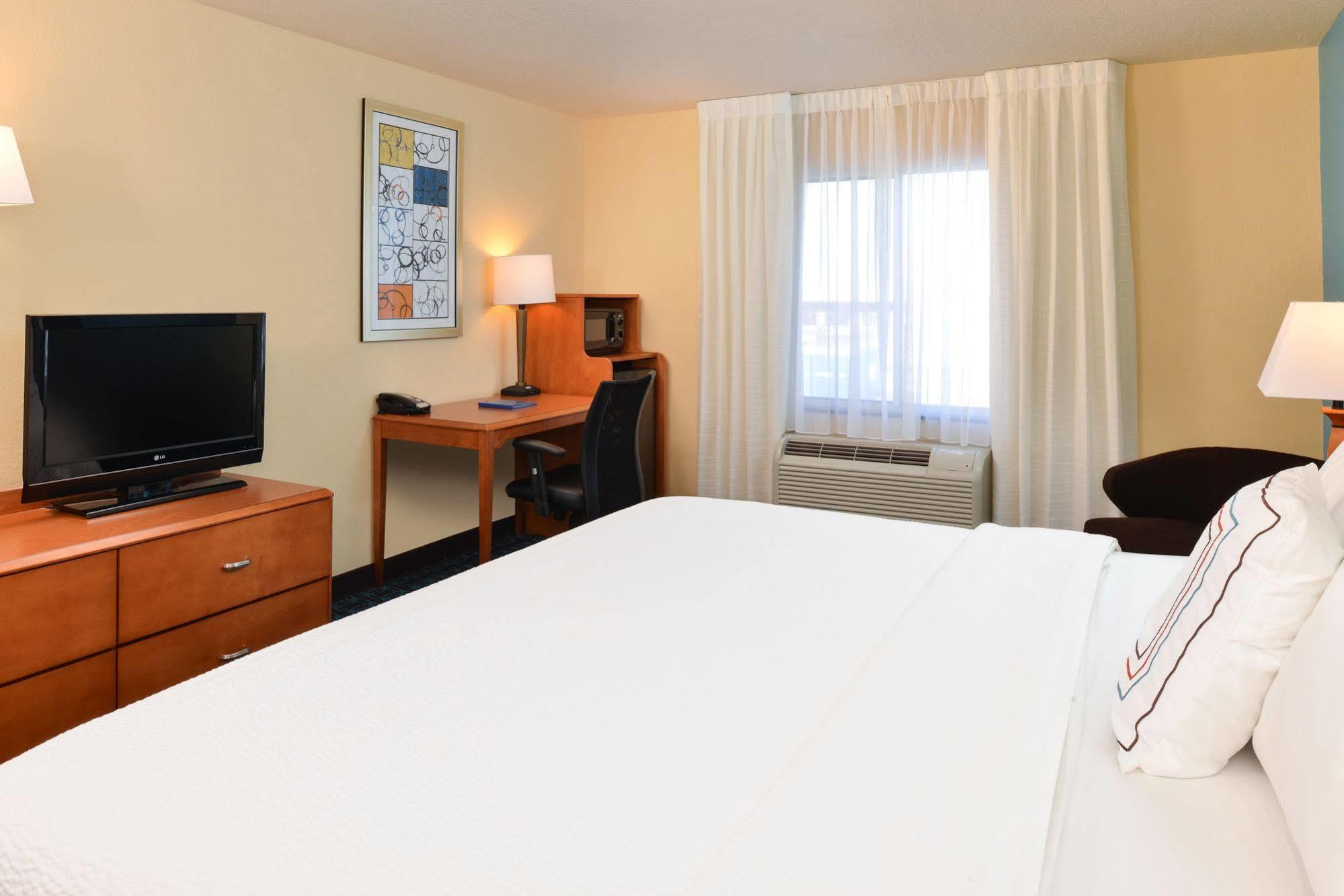 Fairfield Inn & Suites Bloomington Ngoại thất bức ảnh